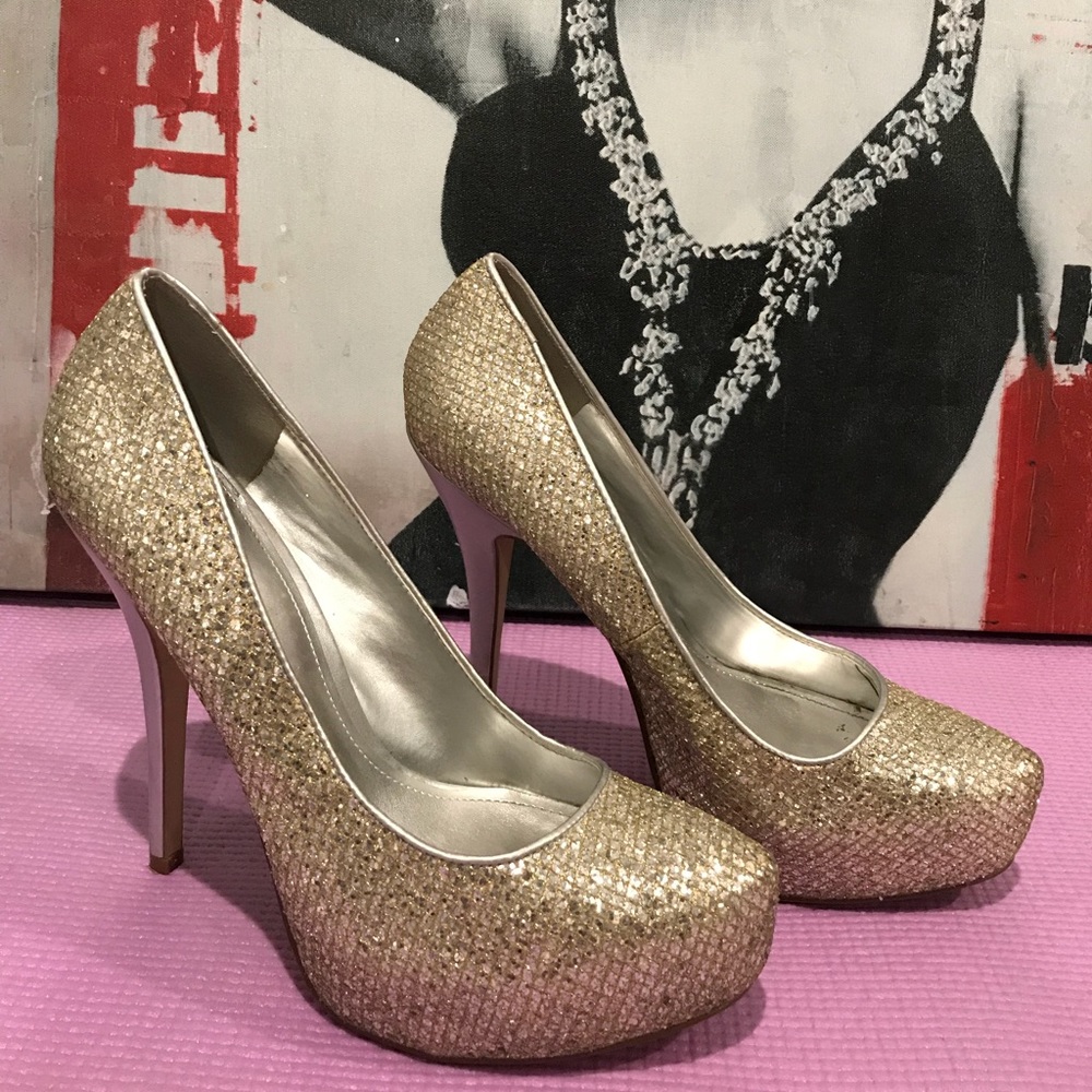 Glitter heels by ALDO size 39 only used once